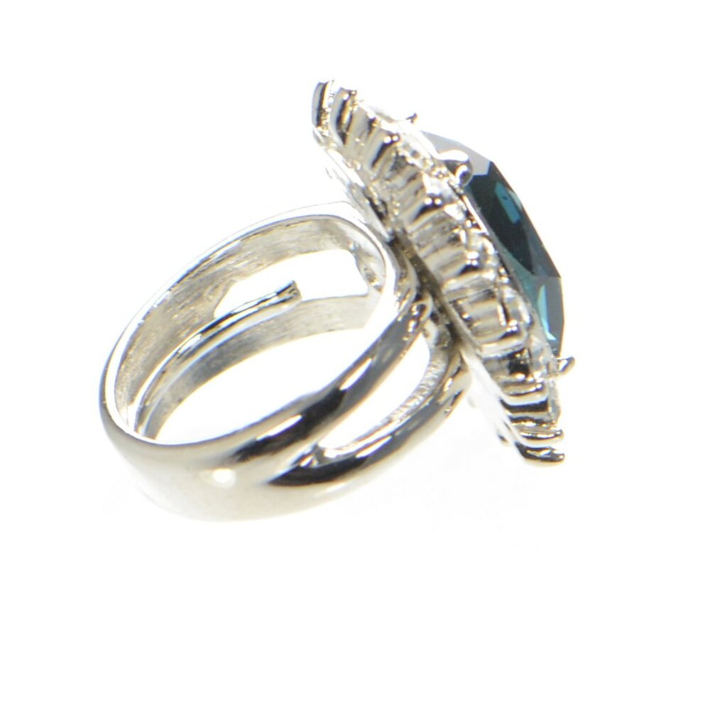 Kenneth Jay Lane Kjl Crystal Cocktail Ring - image 3